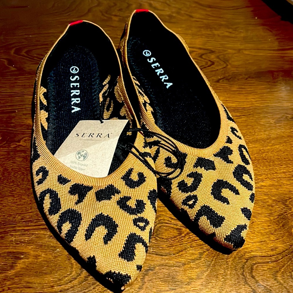 Serra Ladies Recycled material flats: leopard